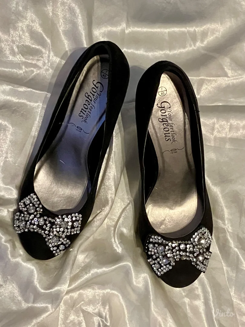 New Look - crne štikle