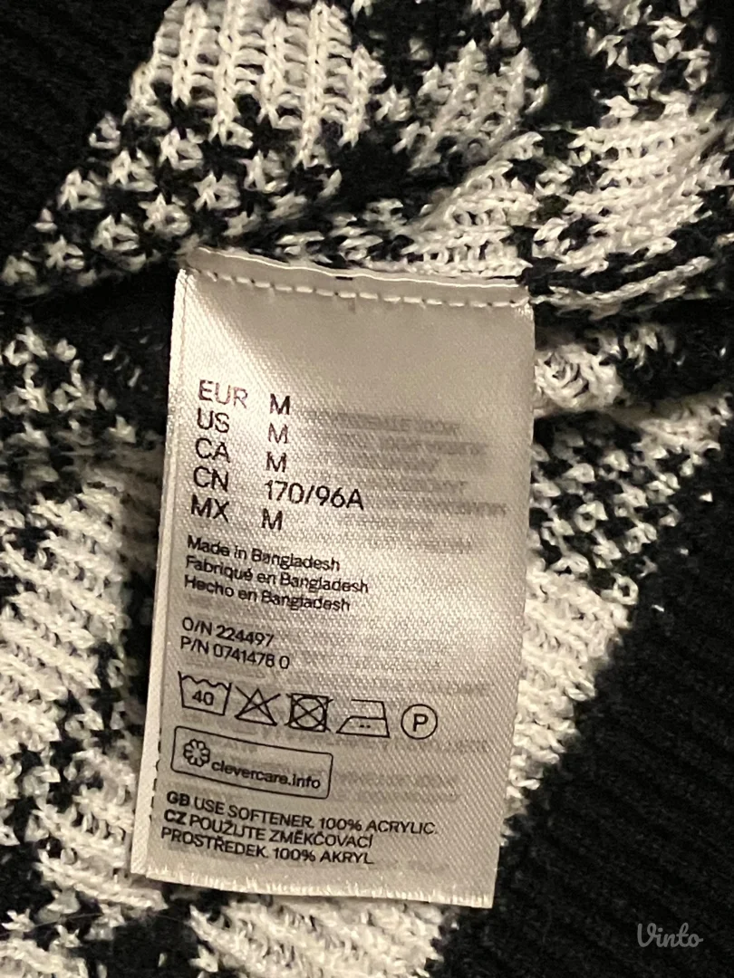 H&M karirani džemper