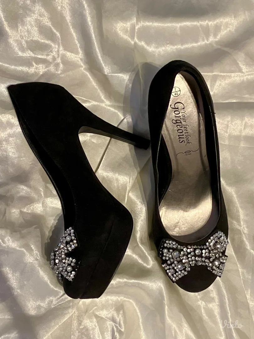 New Look - crne štikle