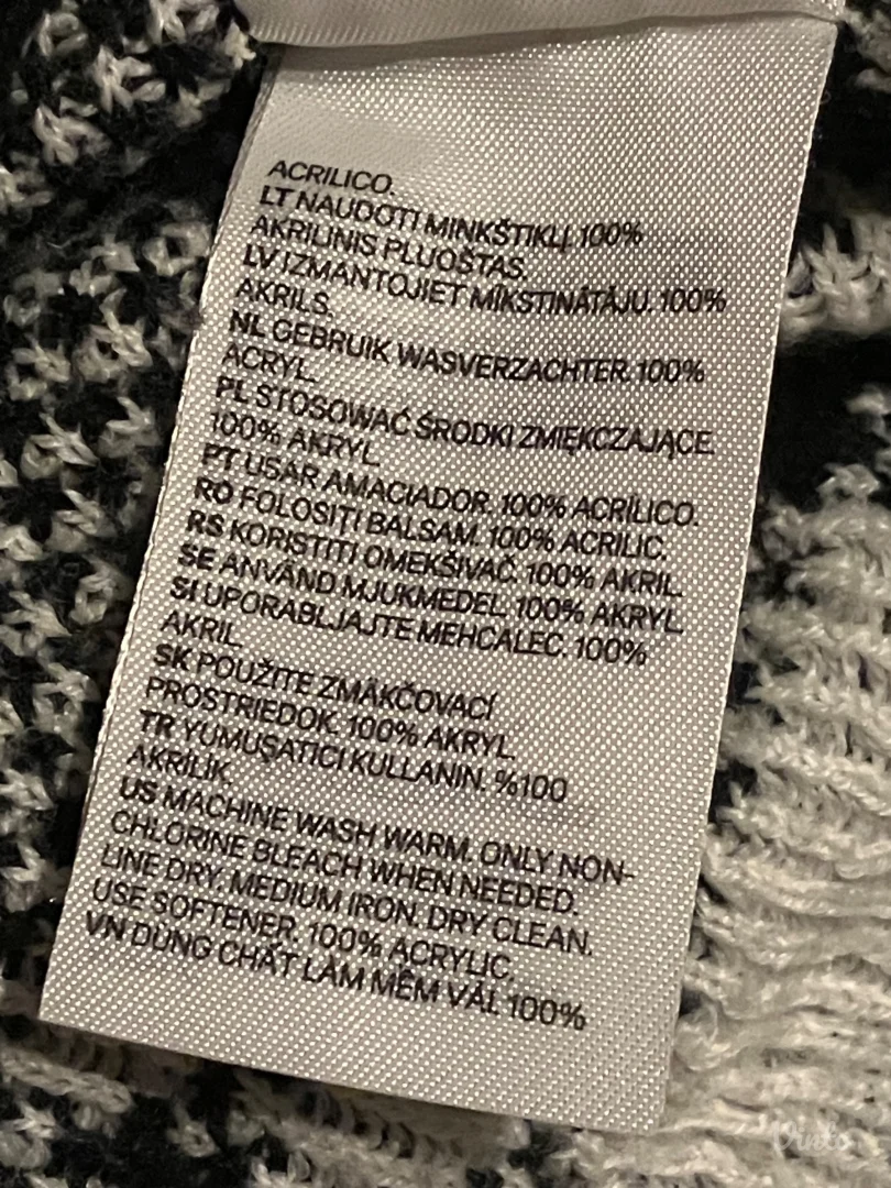 H&M karirani džemper