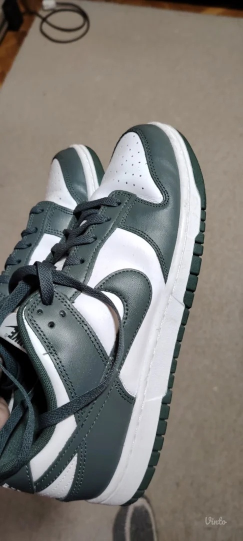 Prodajem Nike DUNK LOW RETRO