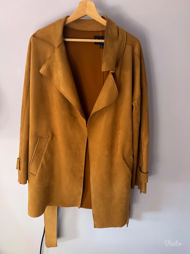 Stradivarius jesenji kamel mantil