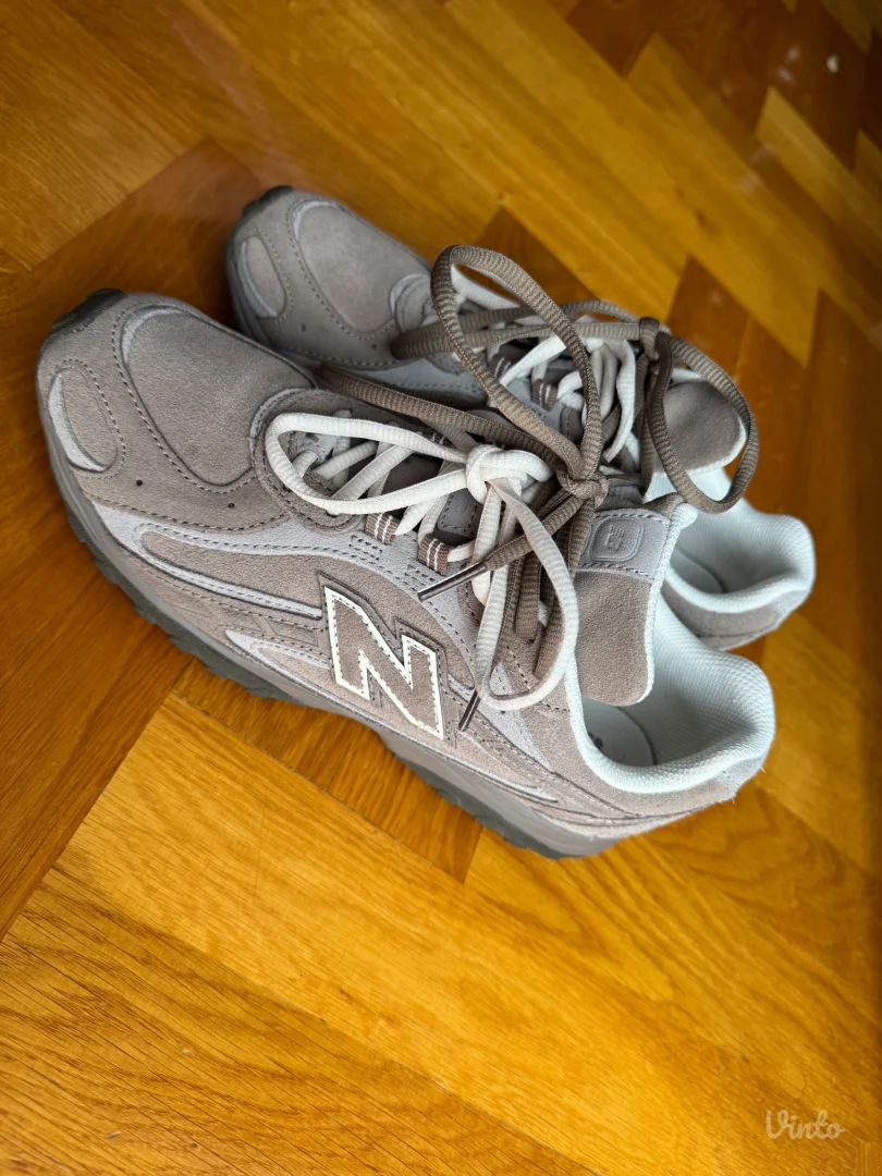 New Balance 204L patike