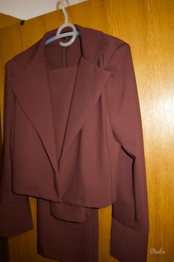 Komplet (pantalone i kosulja) Andress design