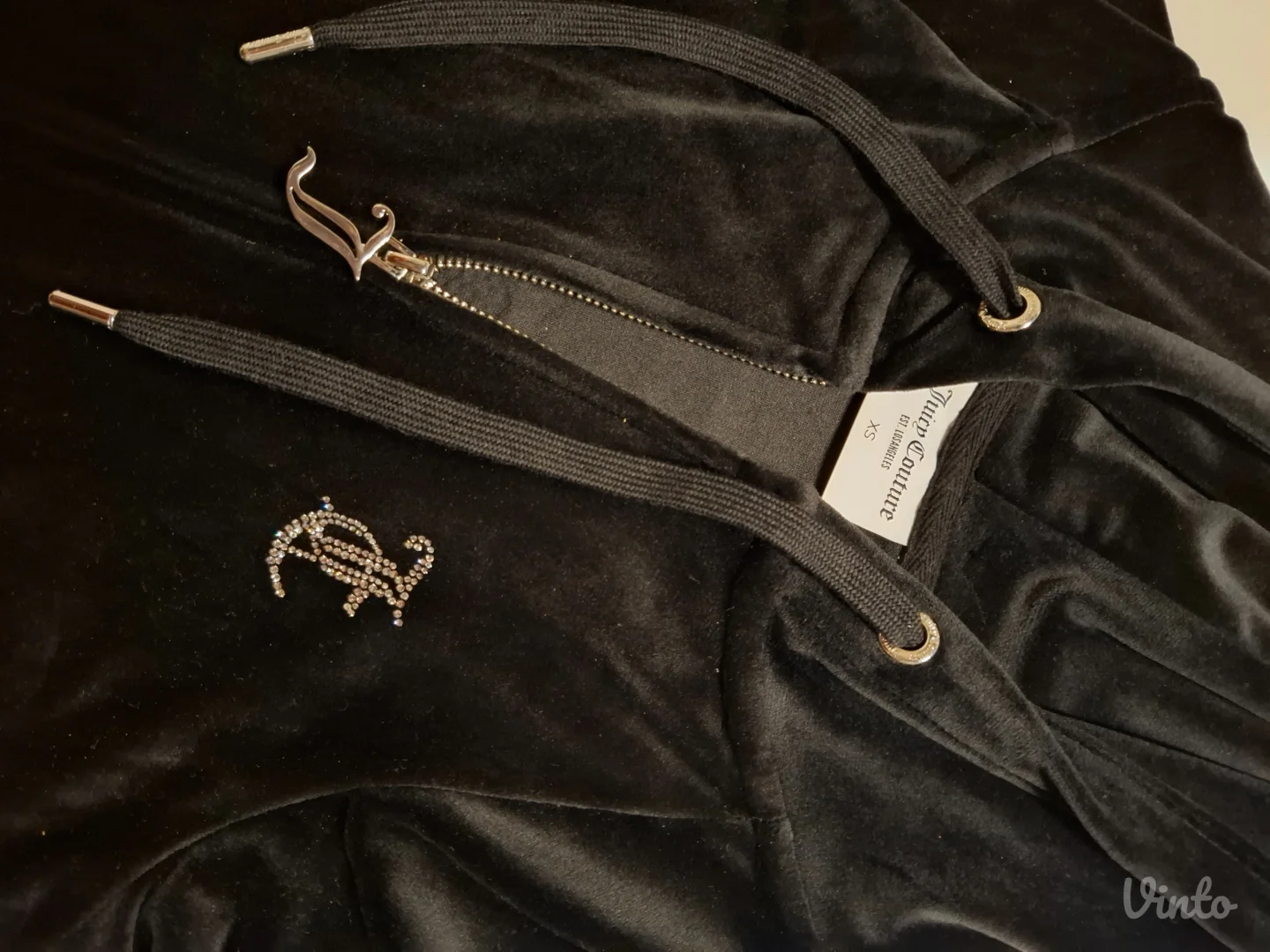 NOVO Crna JUICY COUTURE trenerka XS