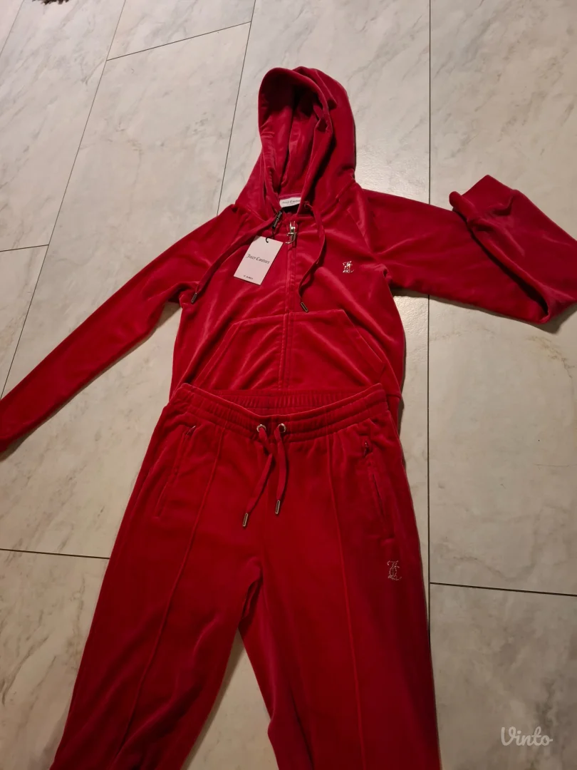 NOVA crvena Juicy Couture trenerka set S/36