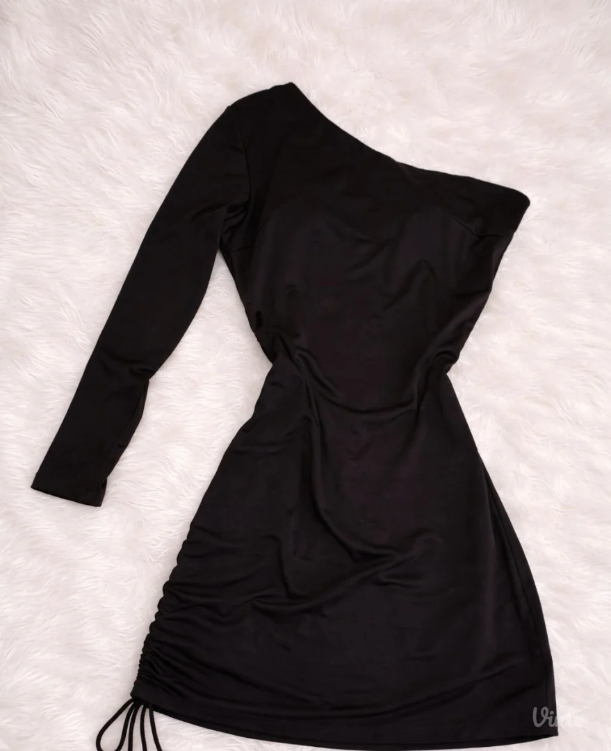Crna elegantna haljina