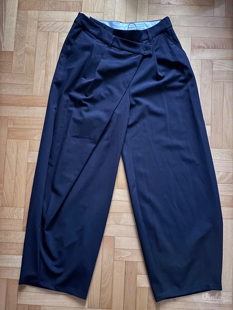 crne pantalone