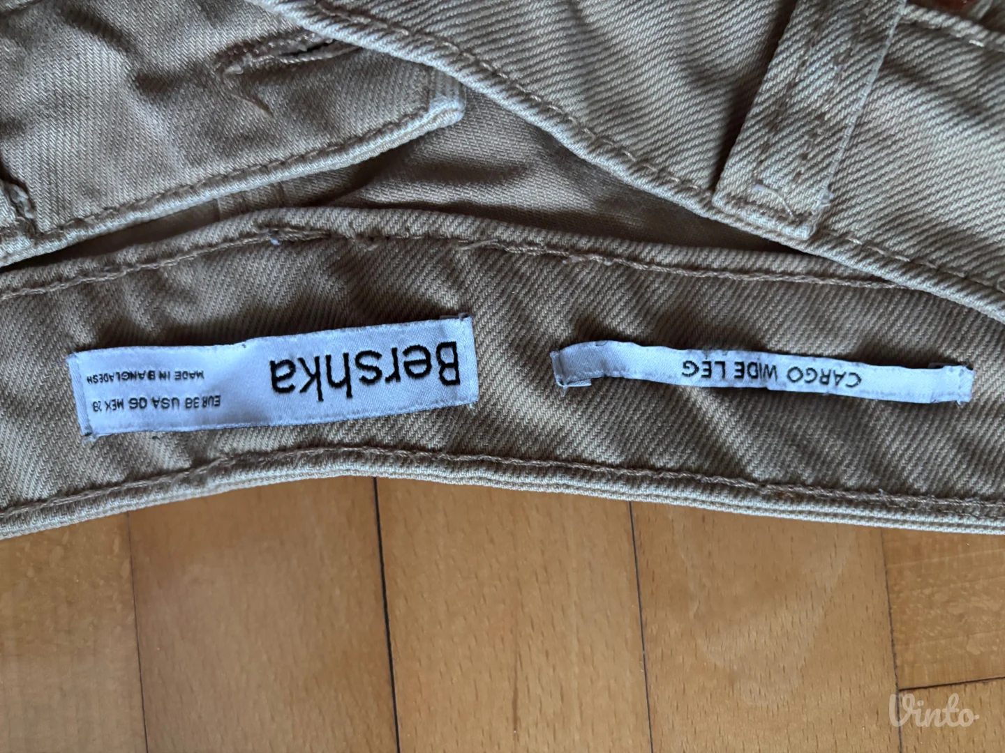 Bershka cargo pantalone