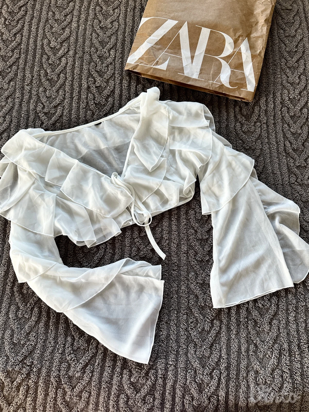 SHEIN lepršava bluza