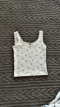 H&M top sa cveticima pamucni