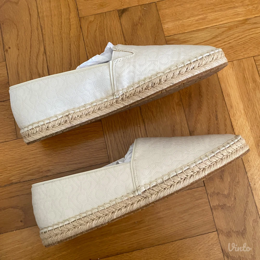 Calvin Klein espadrile nove