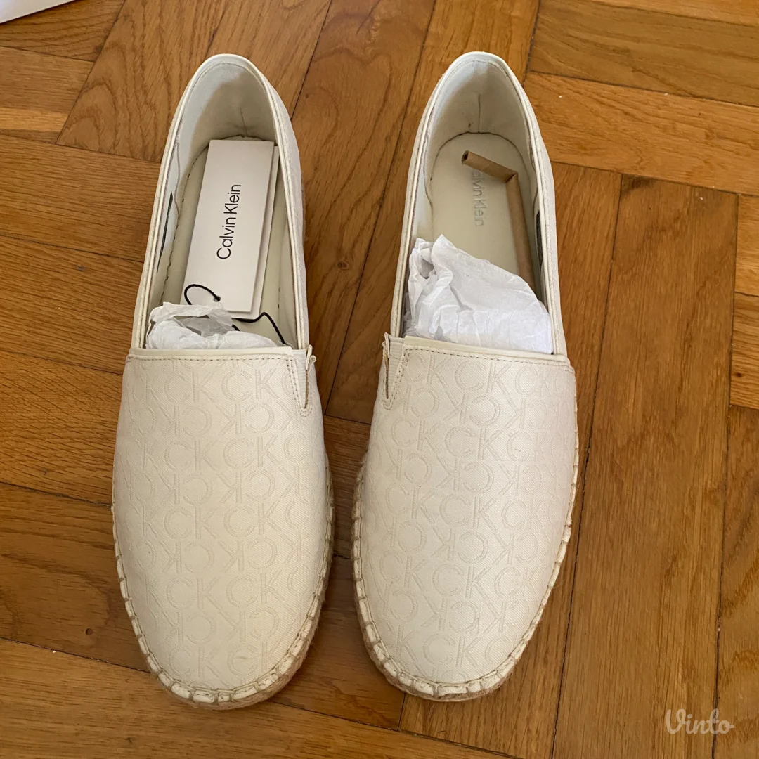 Calvin Klein espadrile nove