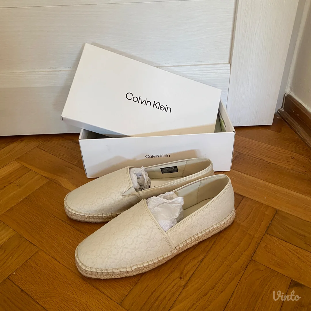Calvin Klein espadrile nove