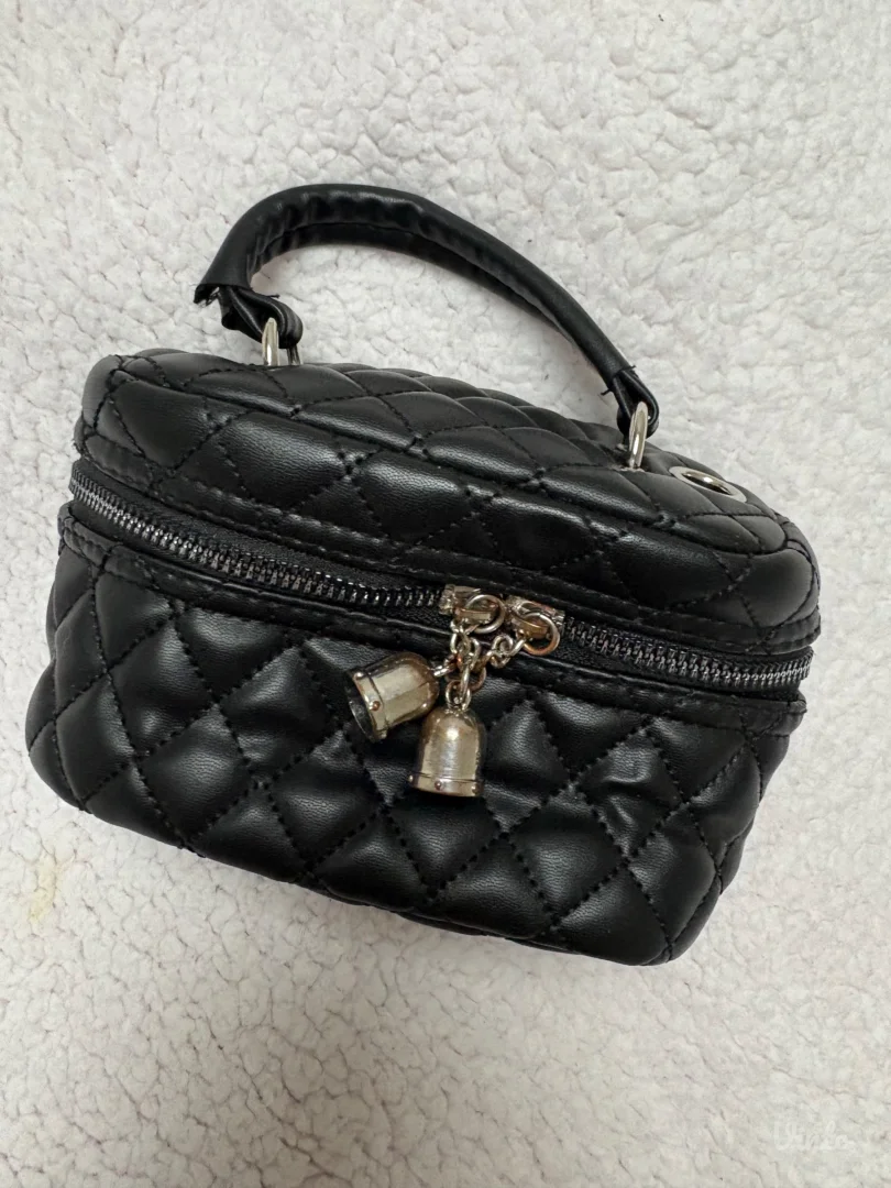 Dota bags-crna mala torbica