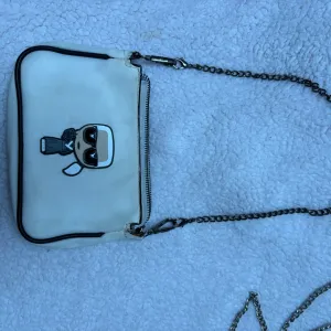 Karl Lagerfeld torbica