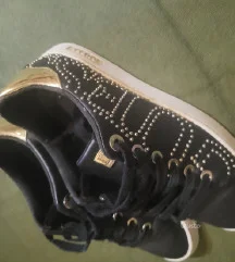 Guess crne zenske patike