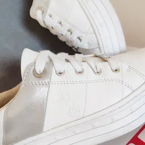 Guess patike, samo danas 2500 din