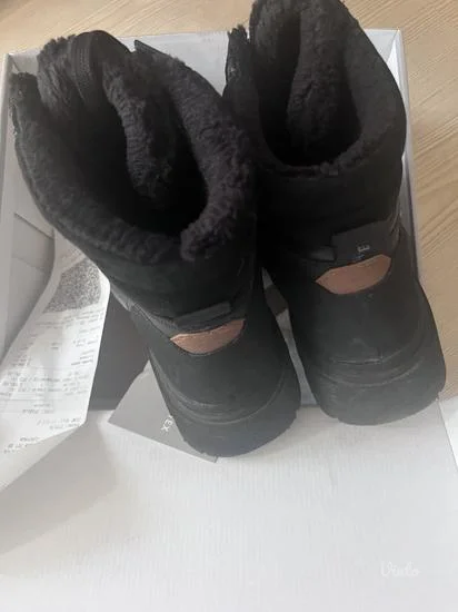 Bench. Ženske Čizme