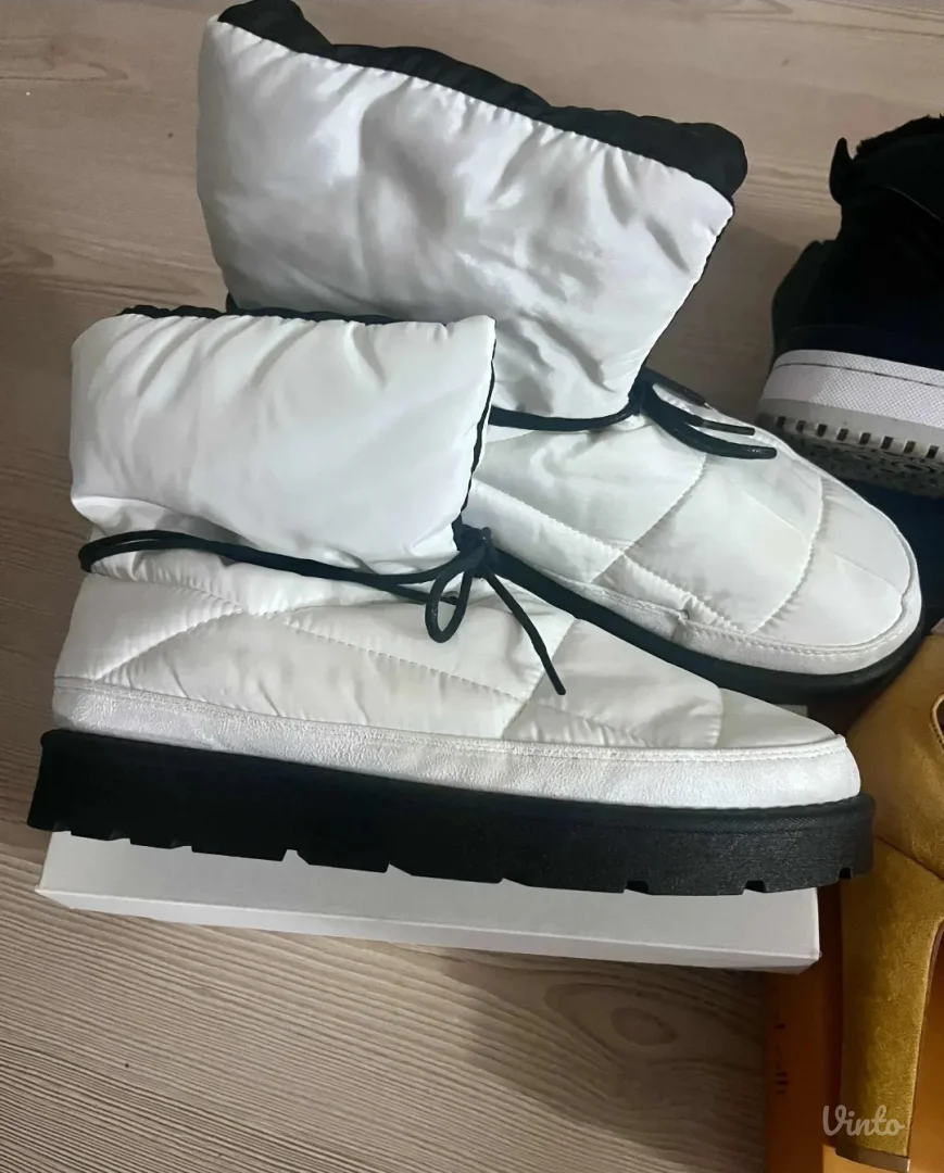 Obuca 41/42 27cm Komplet 1500rsd