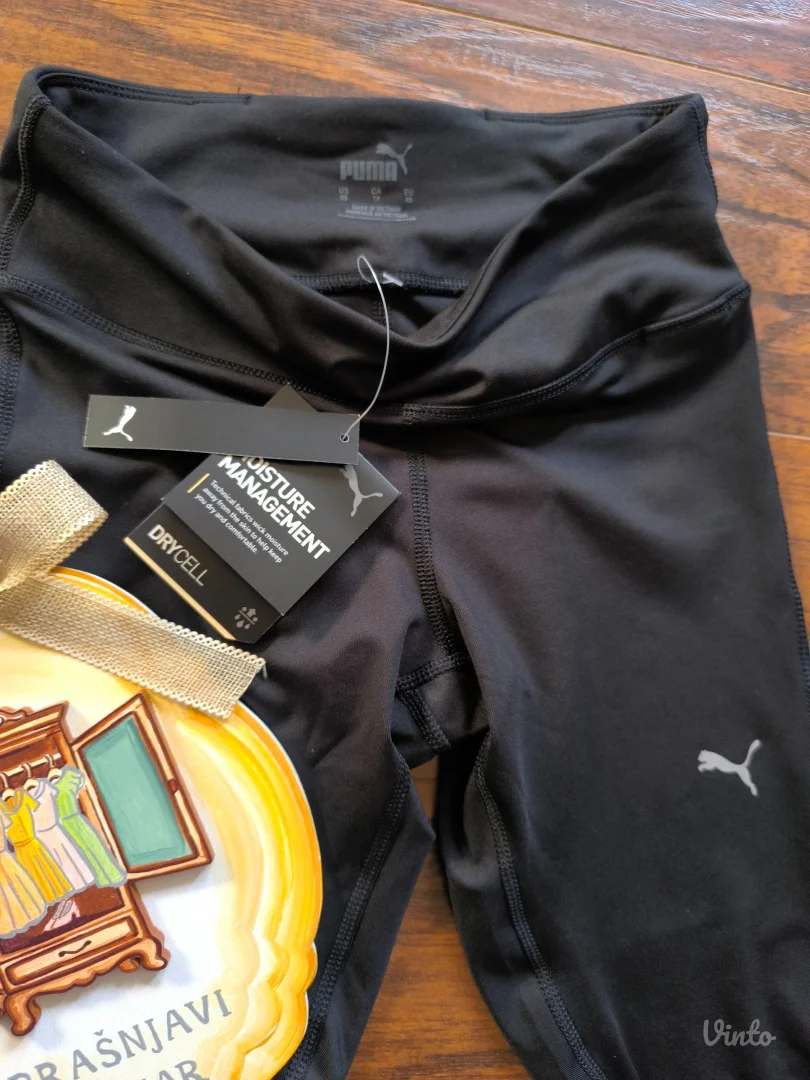 Pumpa original helanke sa etiketom