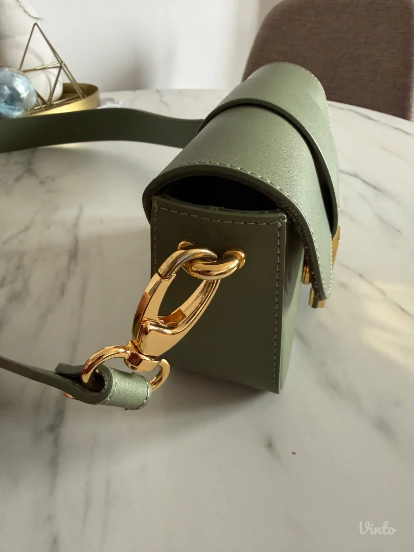 Mona - kožna tašnica