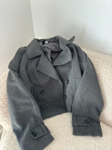 H&M sivi kaput