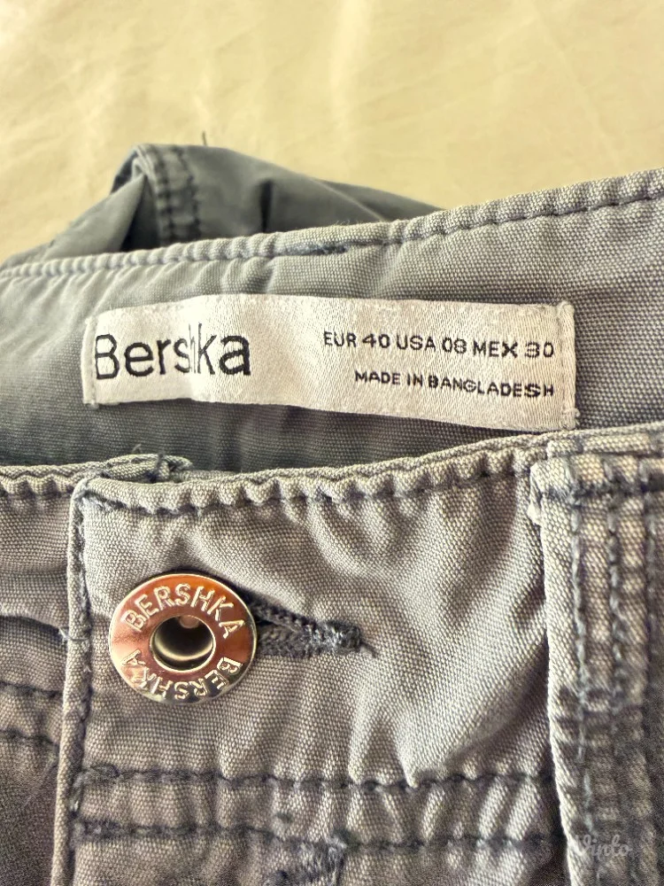 Bershka pantalone