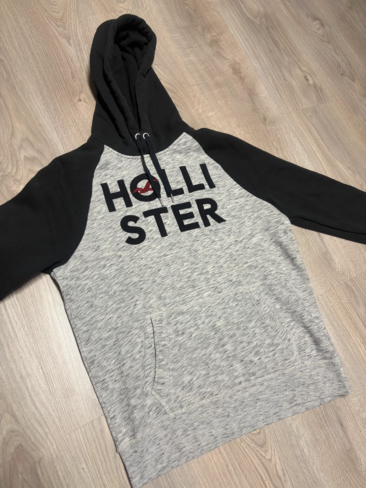 Hollister duks (M vel.) ORIGINAL