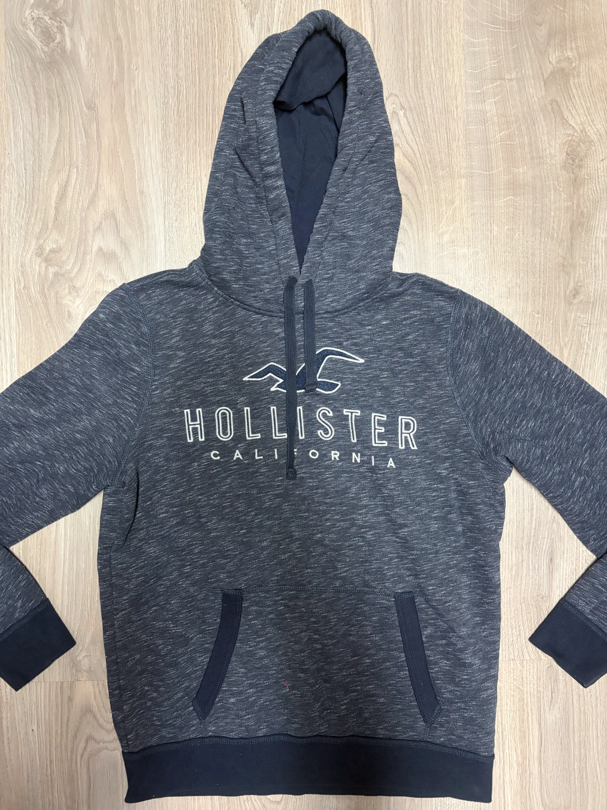 Hollister duks (M vel.) ORIGINAL