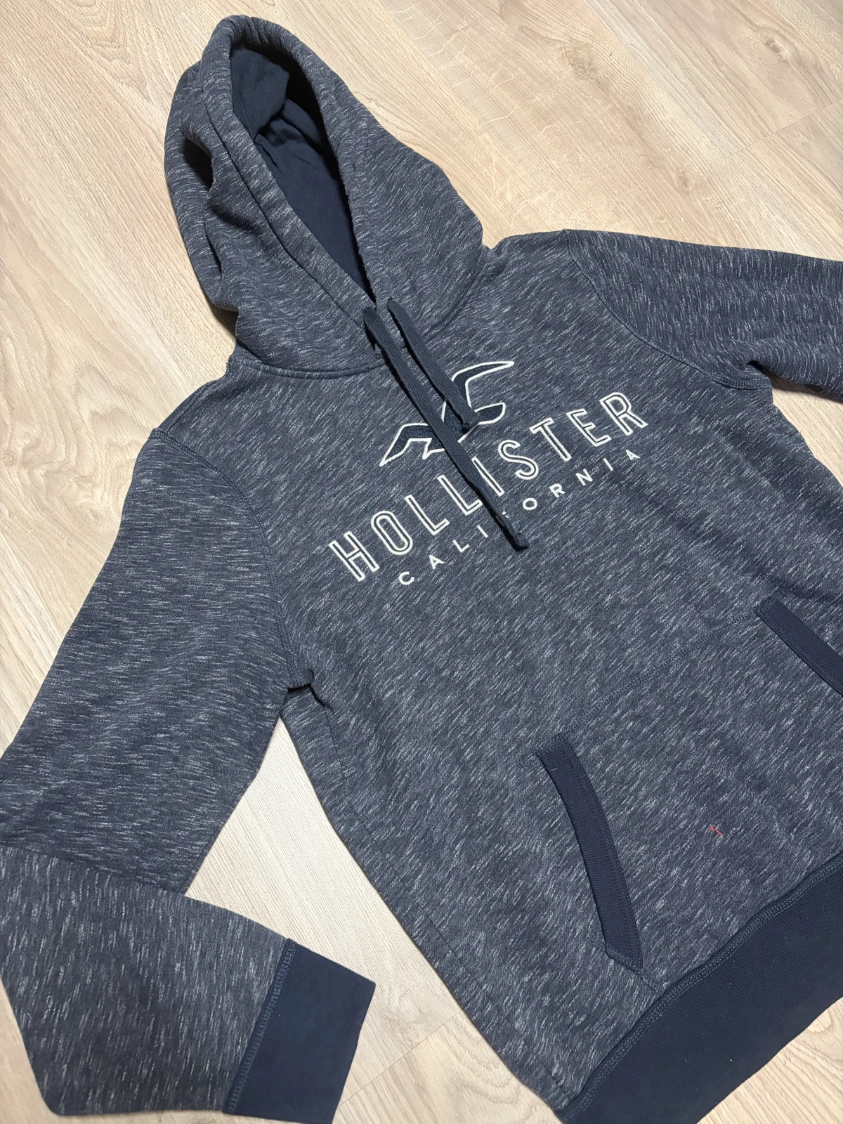 Hollister duks (M vel.) ORIGINAL