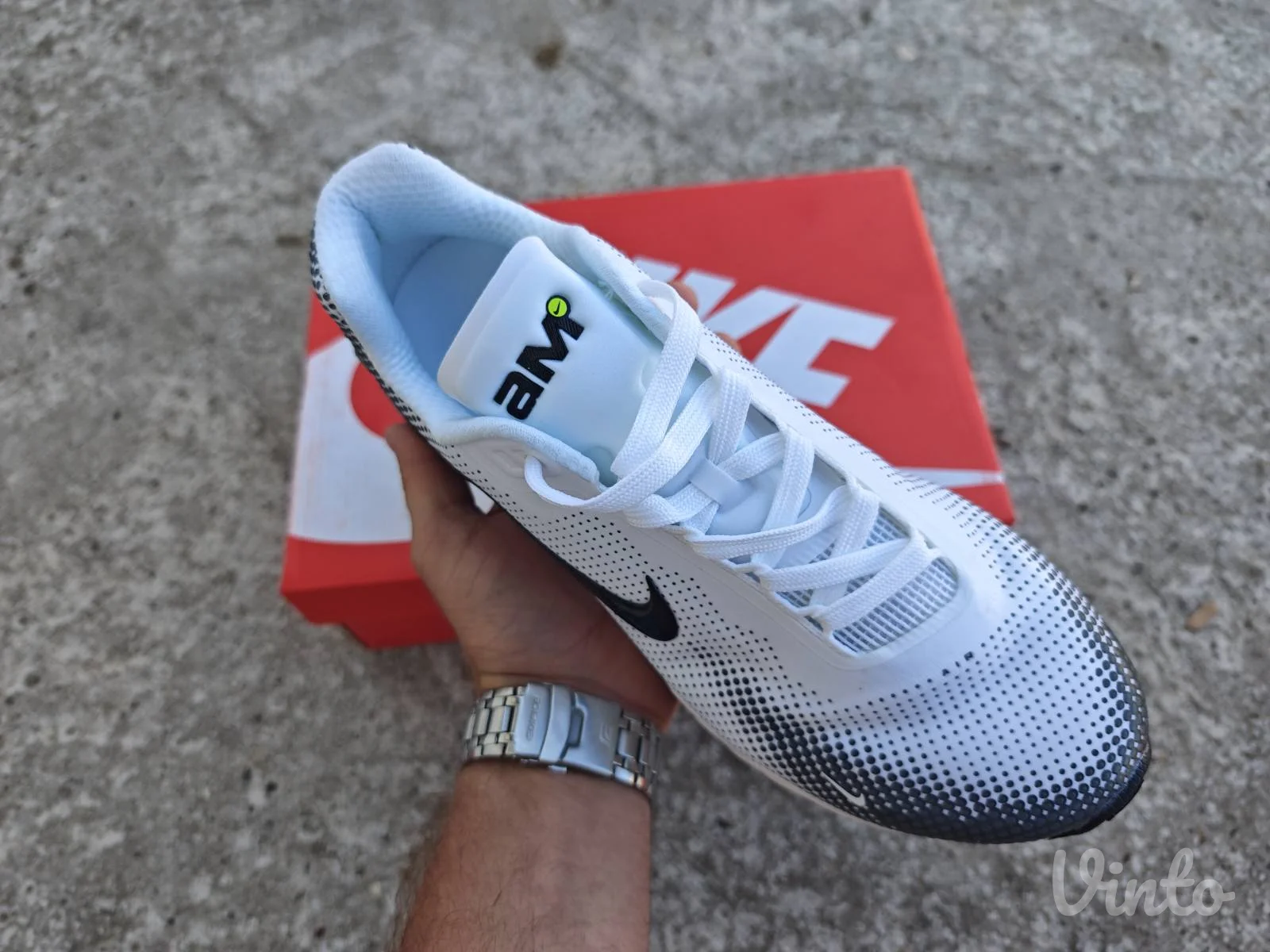 Nike Air Max Phoenix White