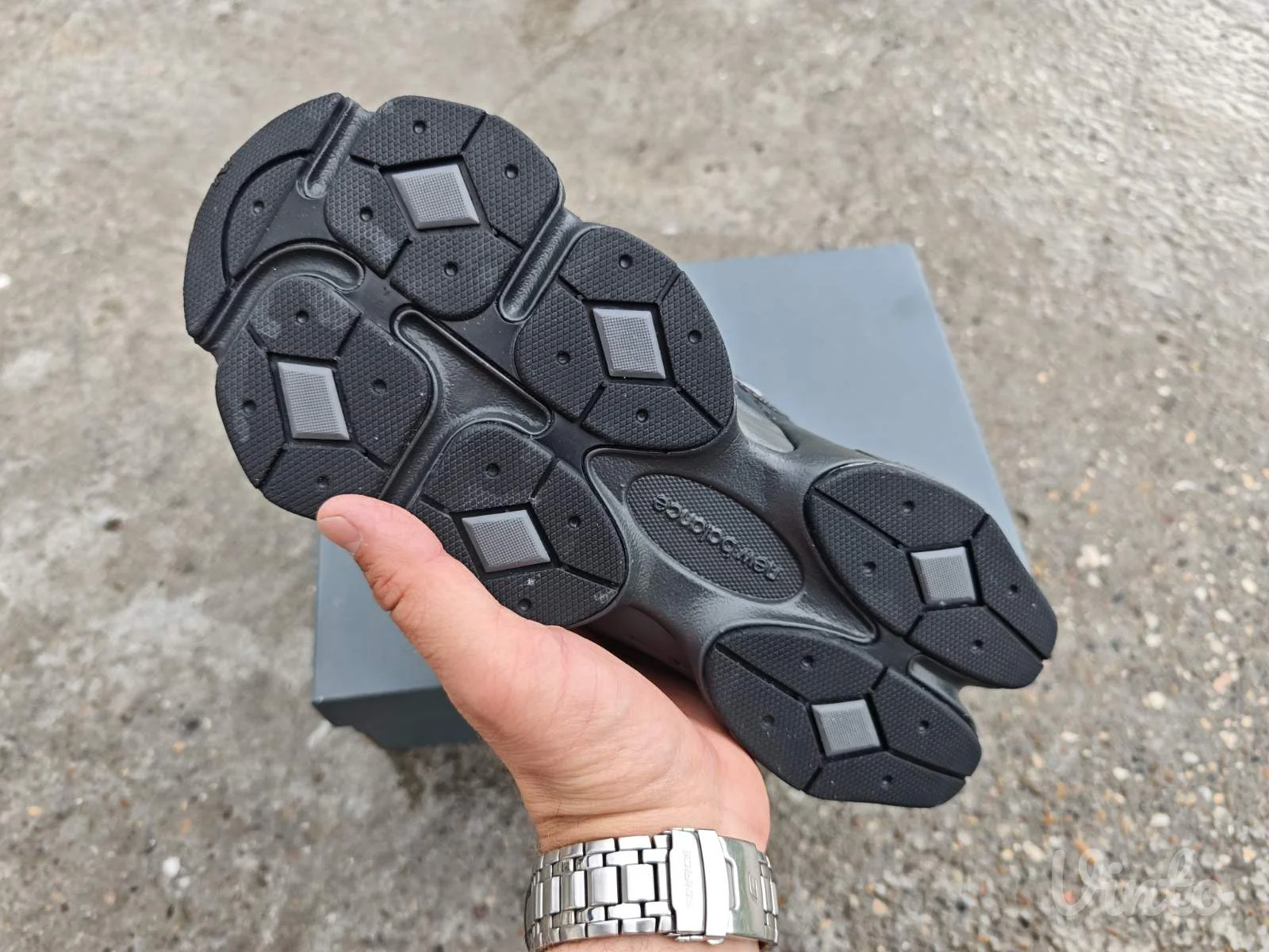 New Balance 9060 Mono Black