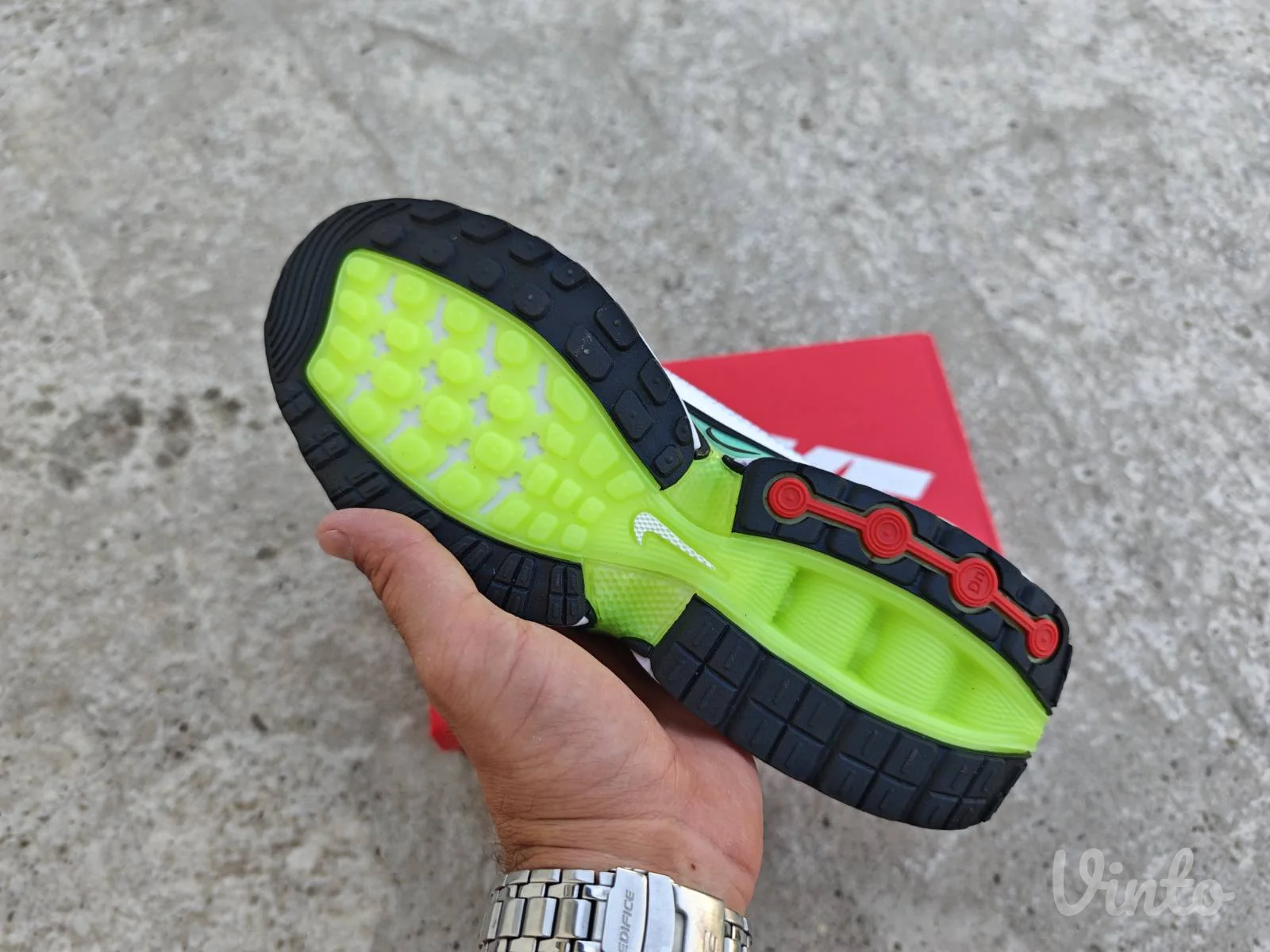 Nike Air Max DN Black Light Bone