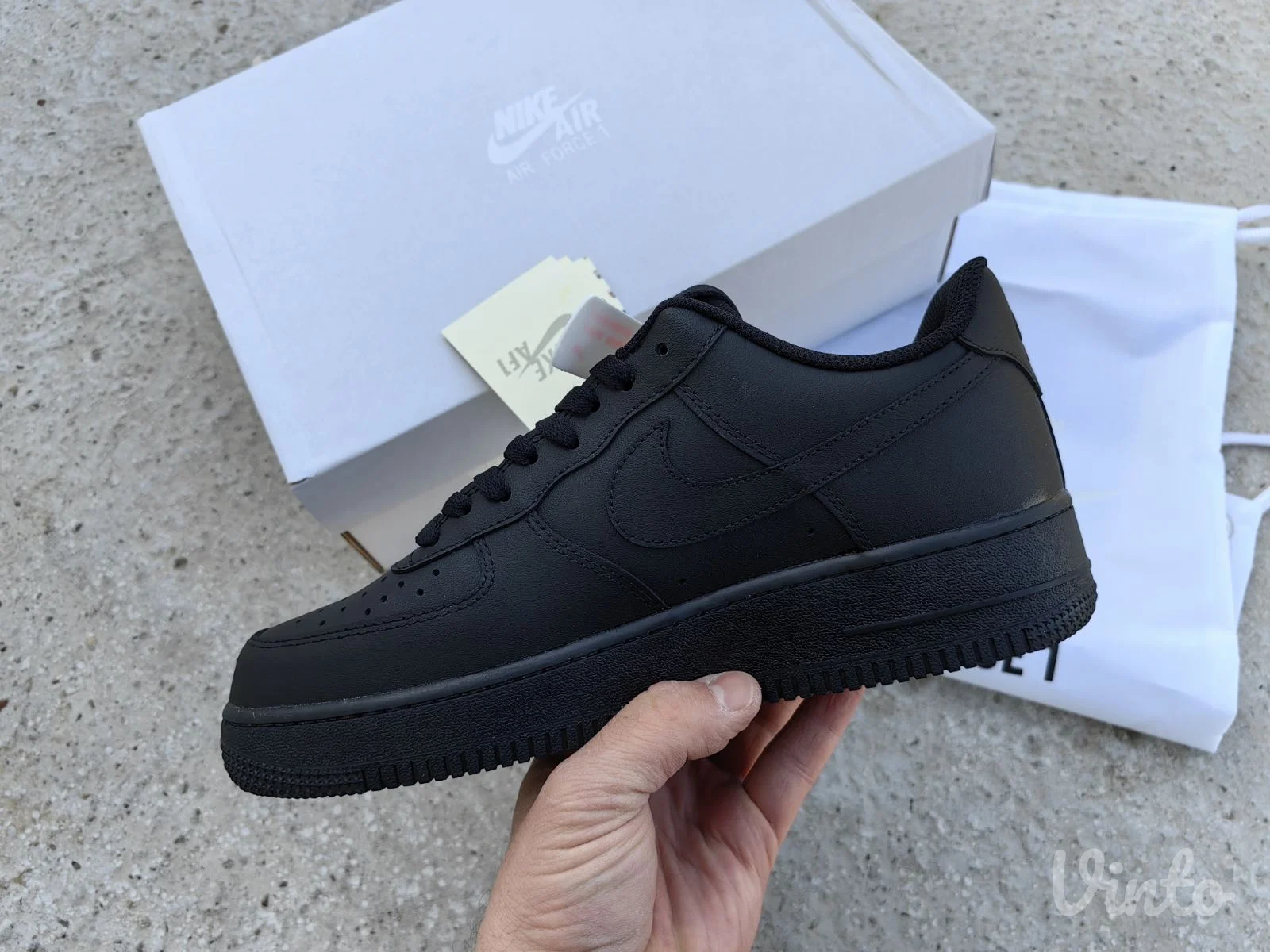 Nike Air Force 1 Triple Black
