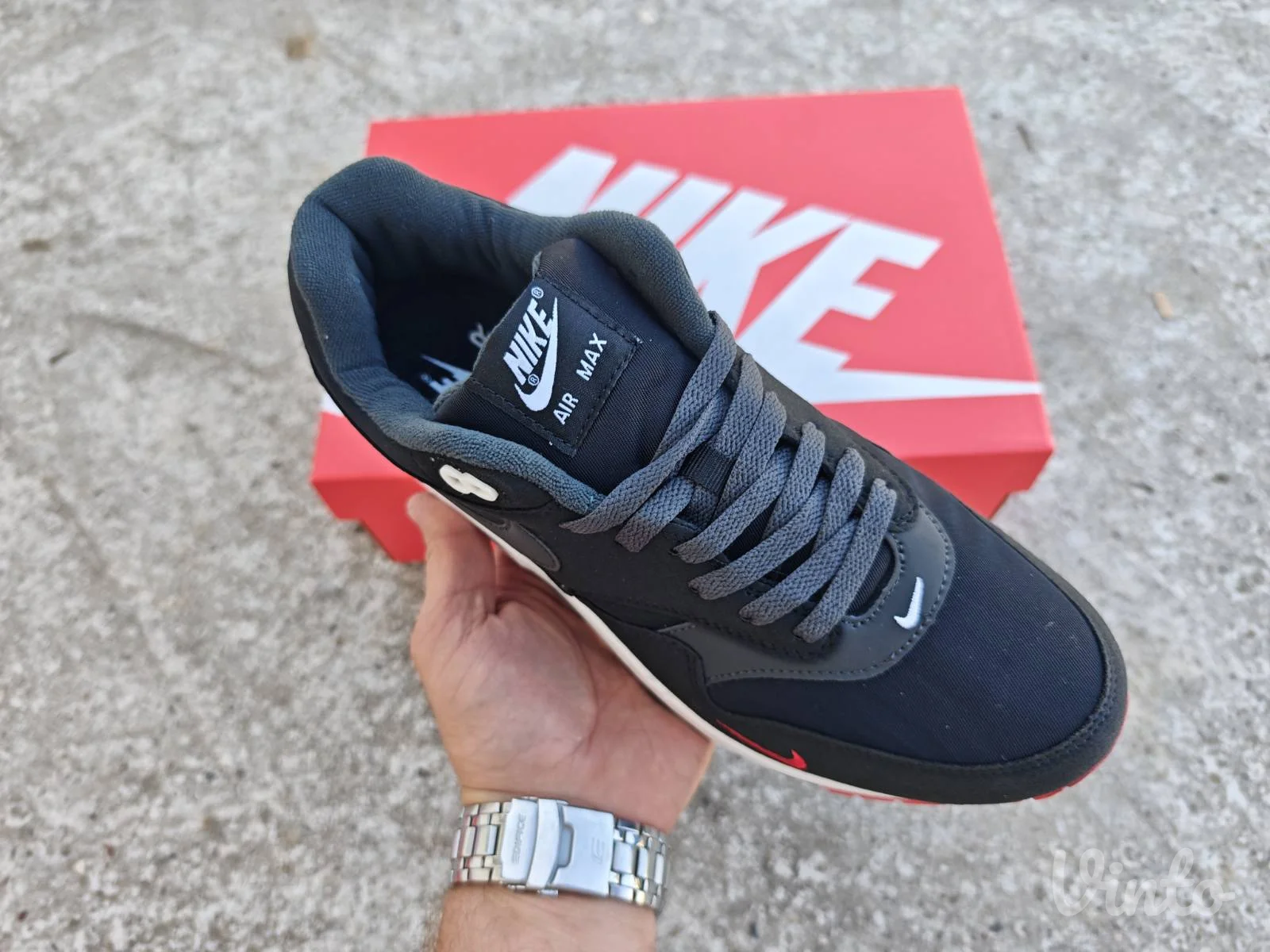 Nike Air Max 1 Mini Swoosh Bred