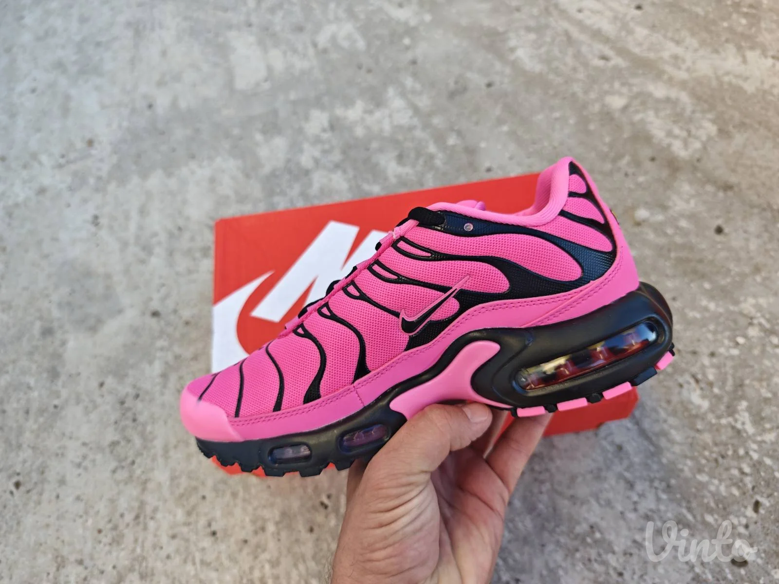Nike Air Max Plus TN Pink Black