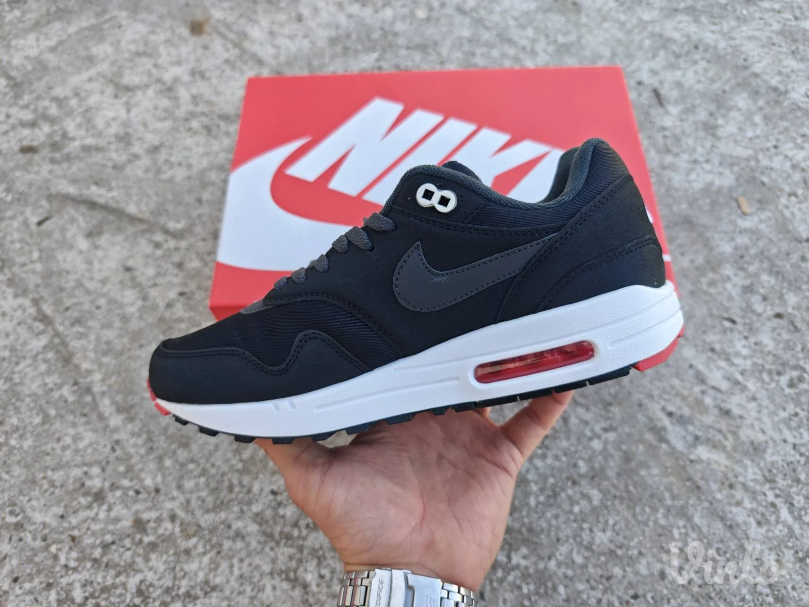 Nike Air Max 1 Mini Swoosh Bred