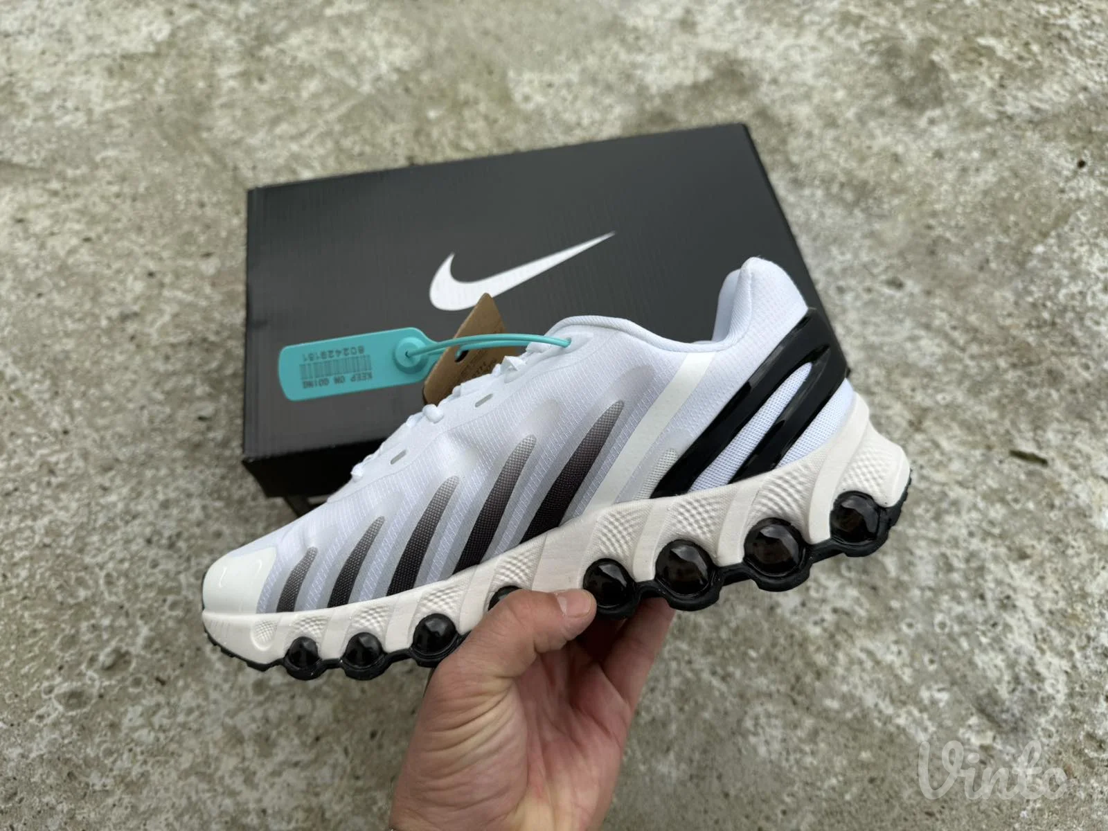 Nike Air Max Dn8 White Black