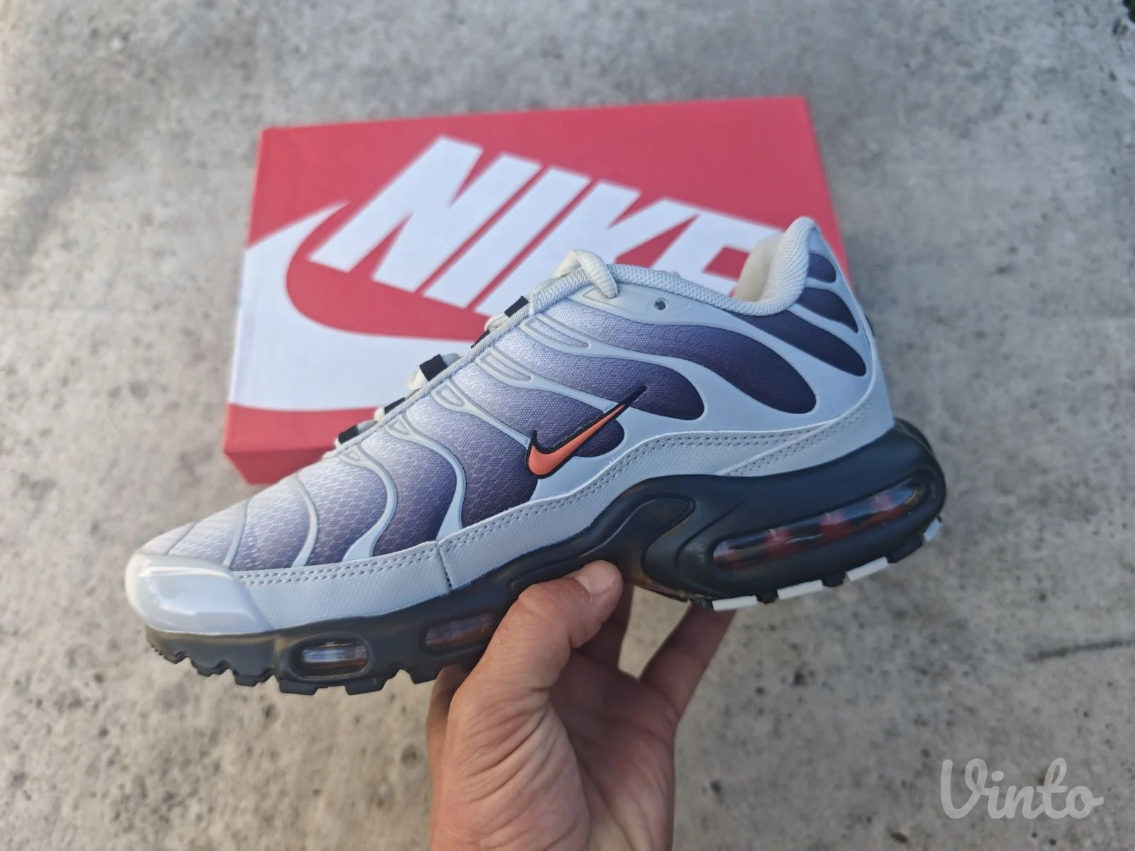 Nike Air Max Plus TN Wolf Grey Picante Red