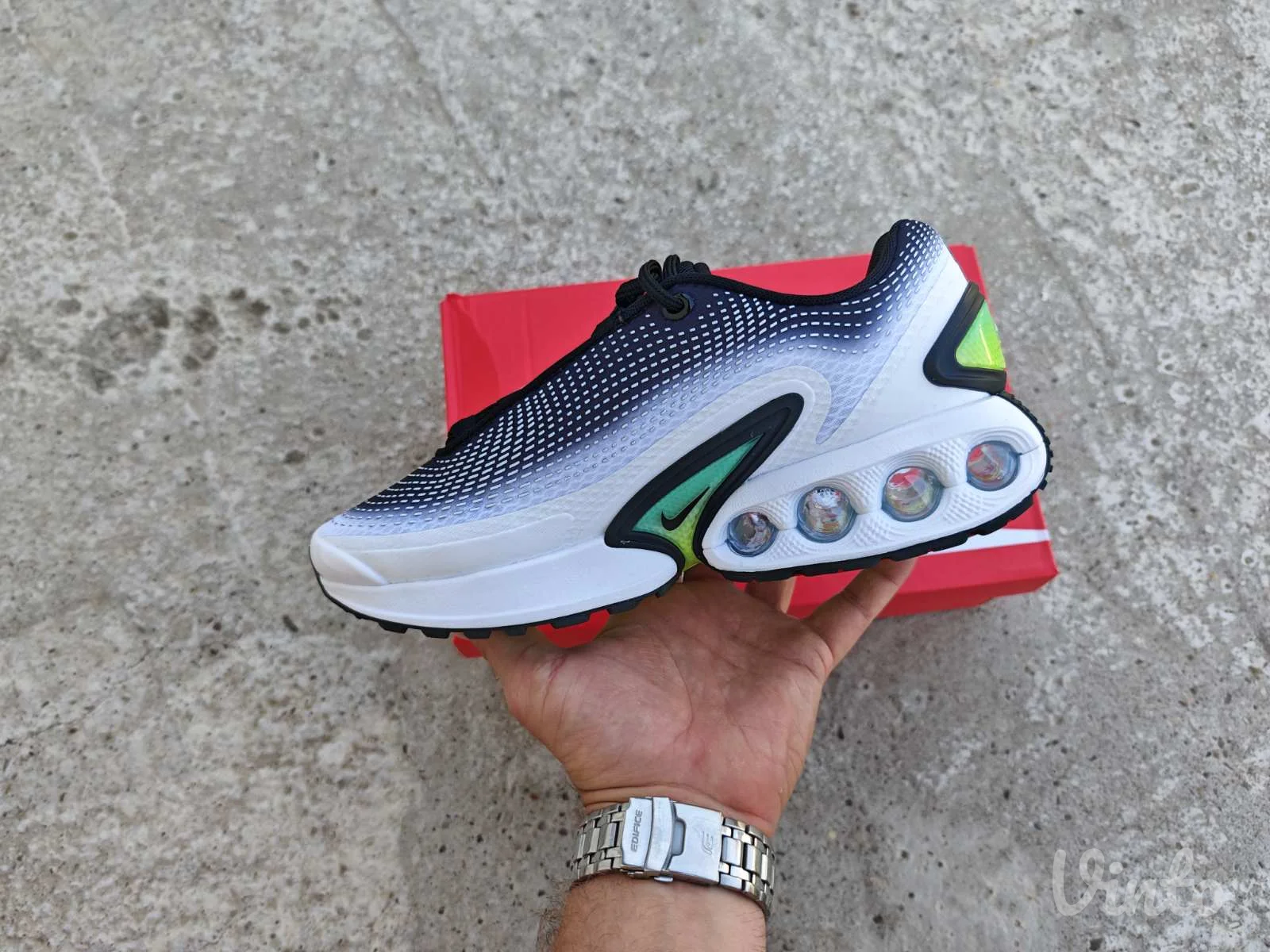 Nike Air Max DN Black Light Bone