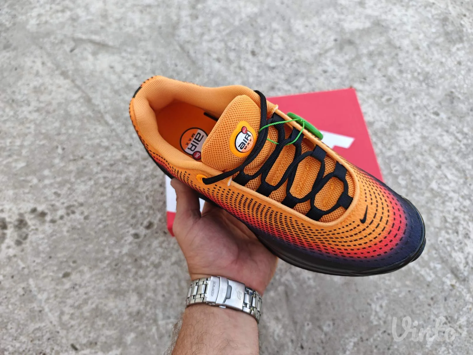 Nike Air Max DN Laser Orange Comet Red