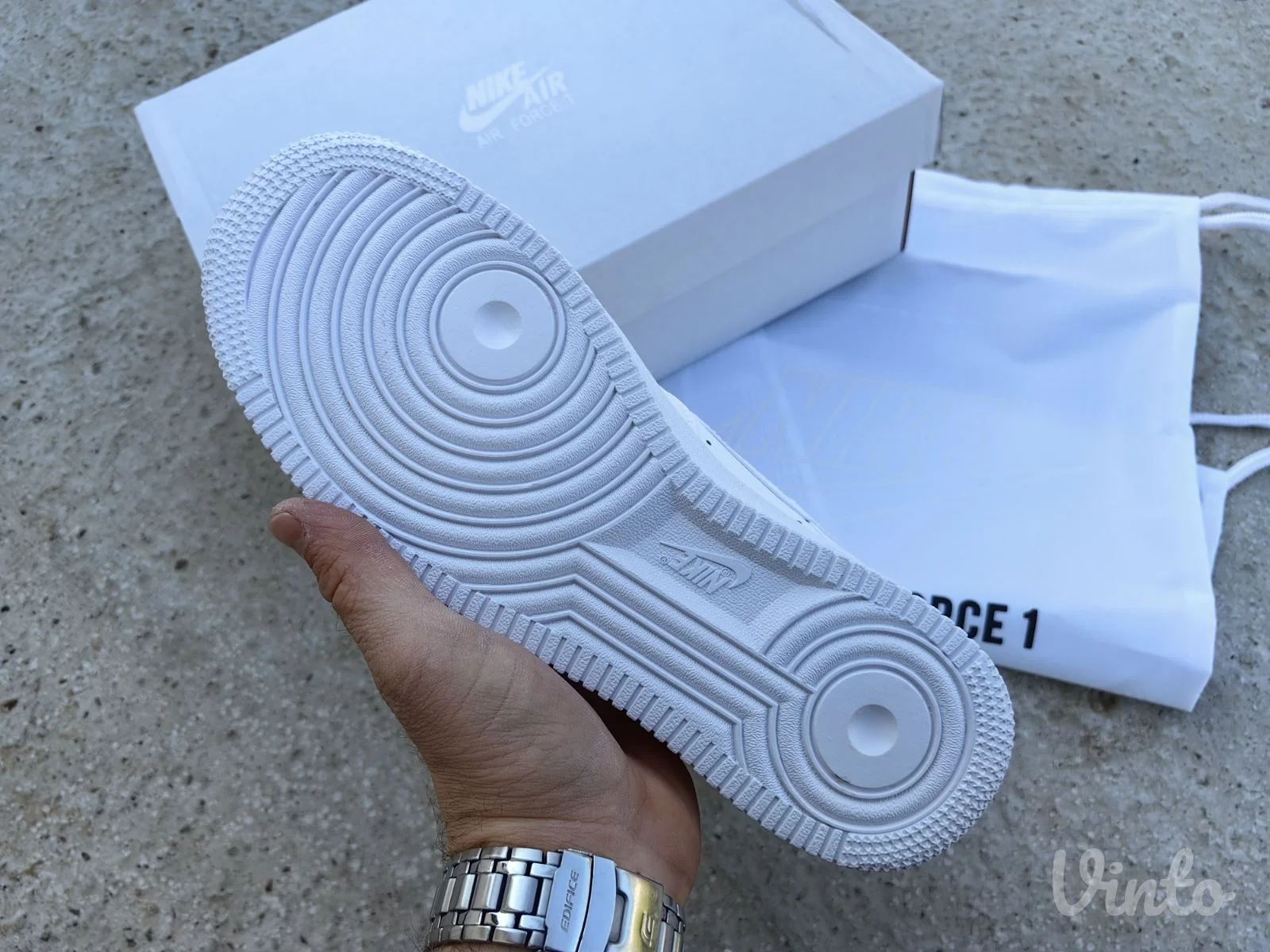 Nike Air Force 1 Triple White