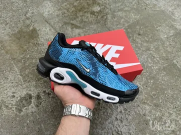 Nike Air Max Plus TN Dot Pattern Black Dusty Cactus