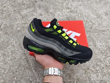Nike Air Max 95 Black Neon