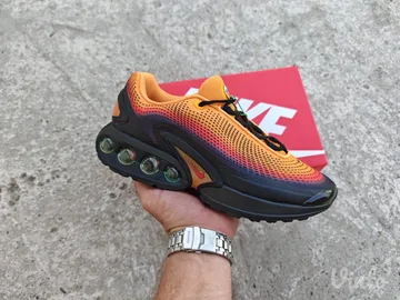Nike Air Max DN Laser Orange Comet Red