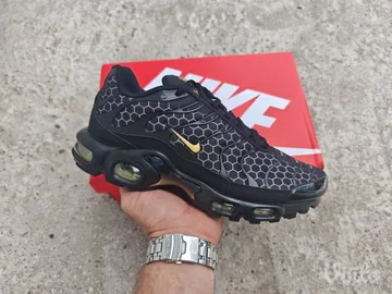 Nike Air Max Plus TN Black Honey