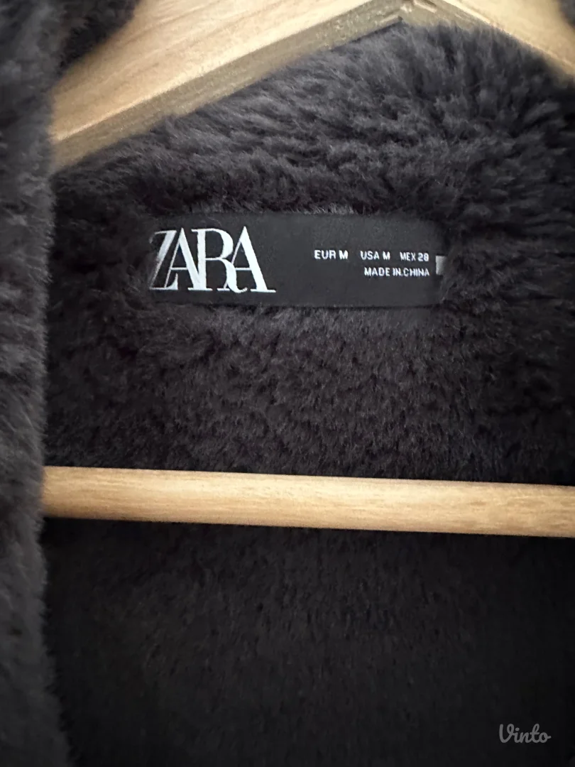 Viralna ZARA siva bajker jakna sa krznom (Vel. M) - KAO NOVA