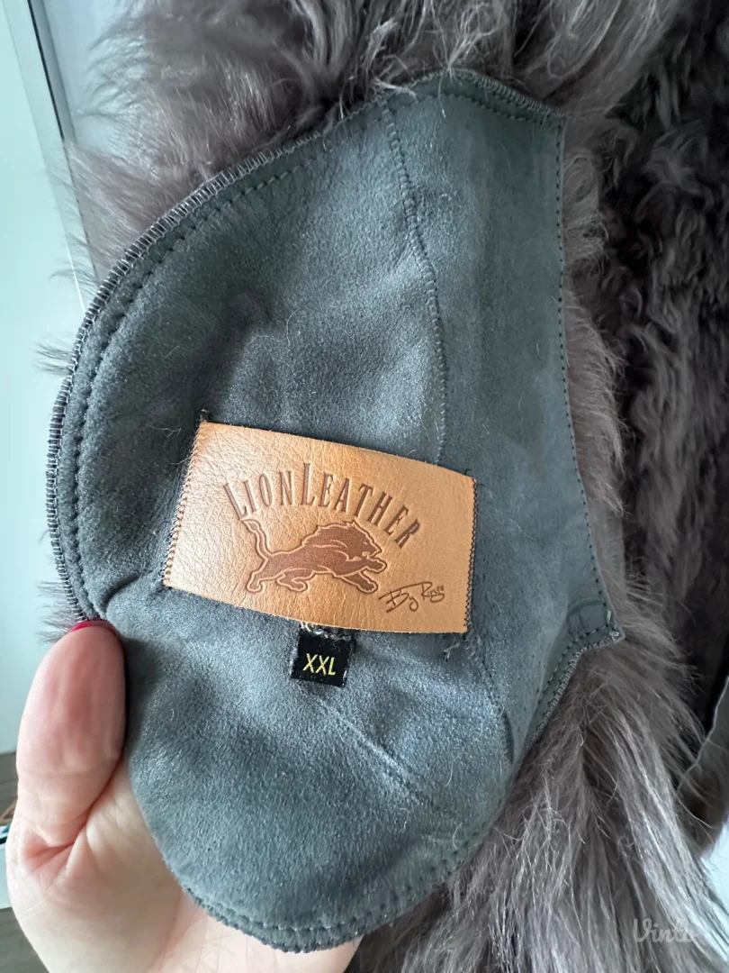 Lion Leather - Luksuzan sivi monton od prave koze i bogatog krzna (Vel. XXL)