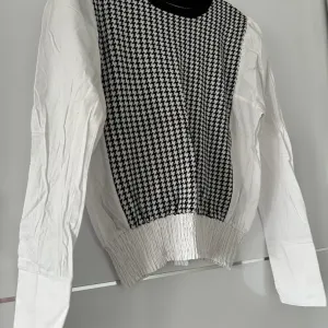 Orsay pepito bluza (M) – Layered look – Nošena jednom